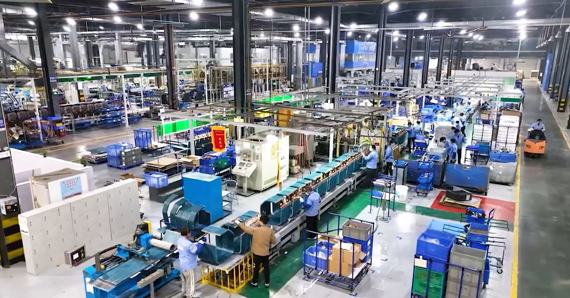 Henan Hongtai HVAC Equipment Co., Ltd. línea de producción del fabricante